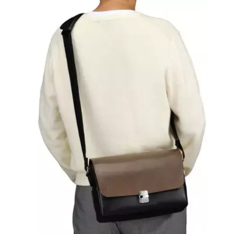 Bolsa de ombro para câmaras Olympus CBG-11 PR da OLYMPUS — preto e castanho, modelo V613014NW000