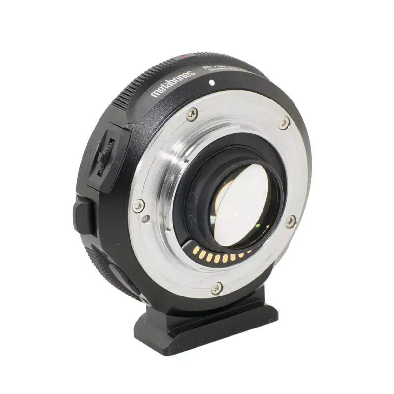 Adaptador de objetiva Metabones MB_SPEF-M43-BT3