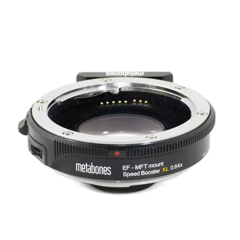 Adaptador de objetiva Metabones MB_SPEF-M43-BT3