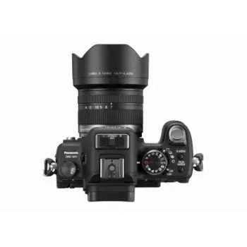 Objetiva Panasonic H-F007014 preta