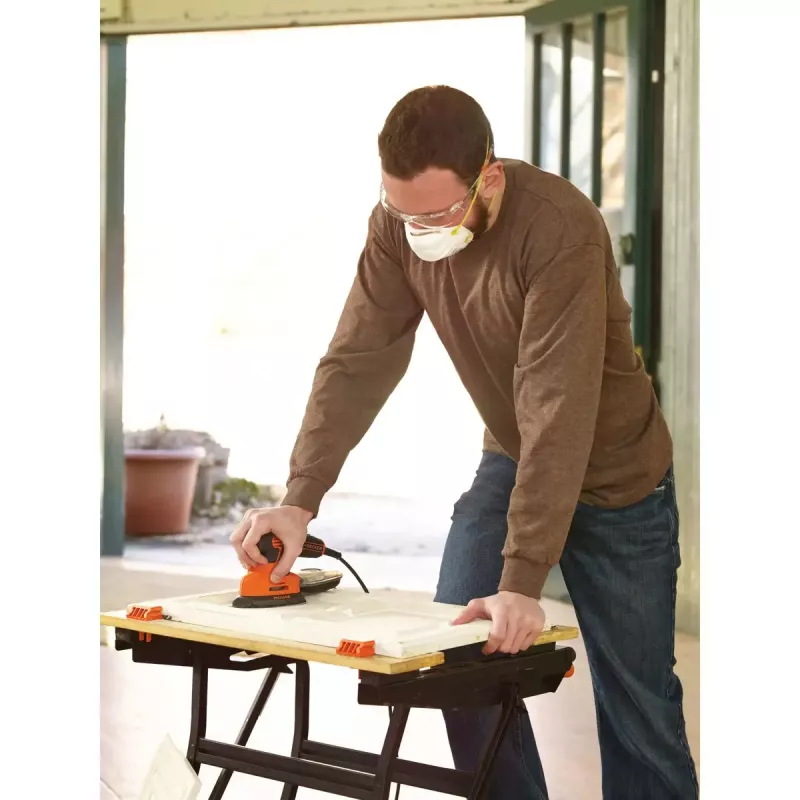 Lixadeira orbital portátil Black & Decker KA2000-QS