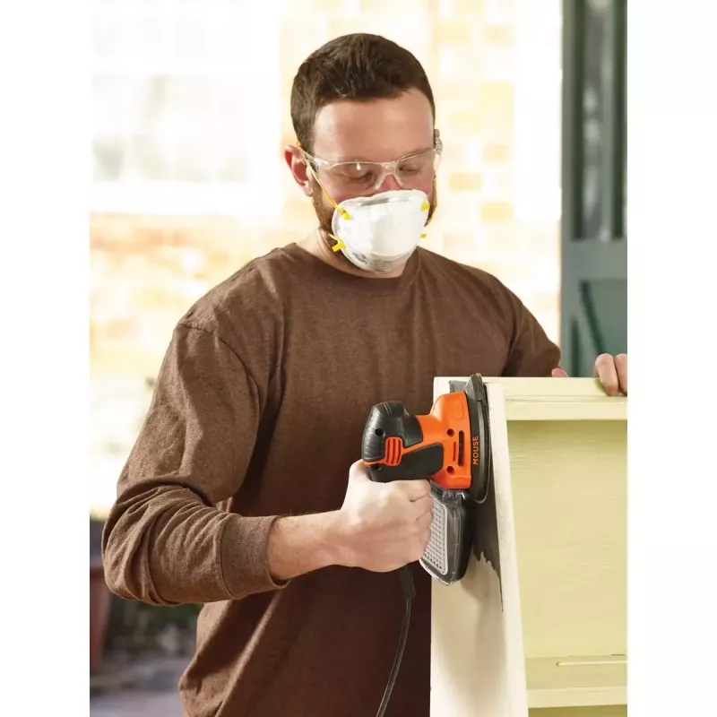 Lixadeira orbital portátil Black & Decker KA2000-QS
