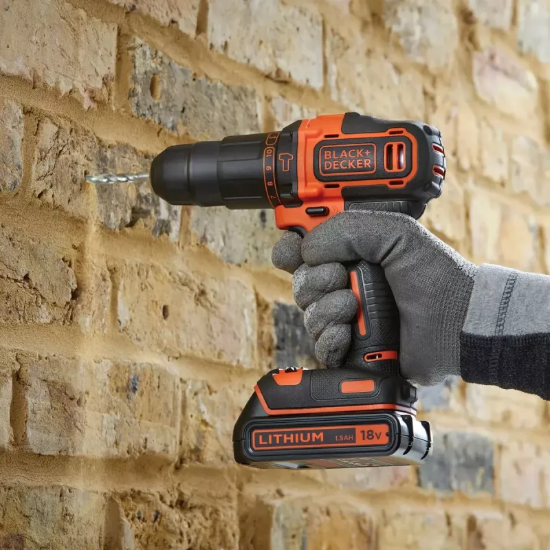 Berbequim aparafusador Black & Decker BDCHD18K-QW 1400 min⁻¹, 1,5 Ah, preto, laranja