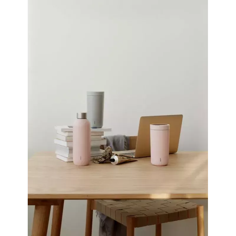 Copo térmico Stelton To Go Click 400 ml cinzento tampa de aço inoxidável interior de polipropileno 72×80 mm