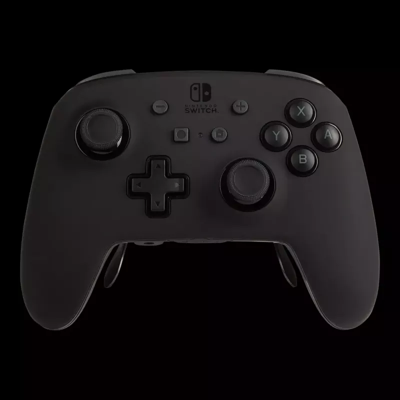 Comando PowerA FUSION Pro Wireless para Nintendo Switch — branco/preto, Bluetooth e USB-C, 900 mAh