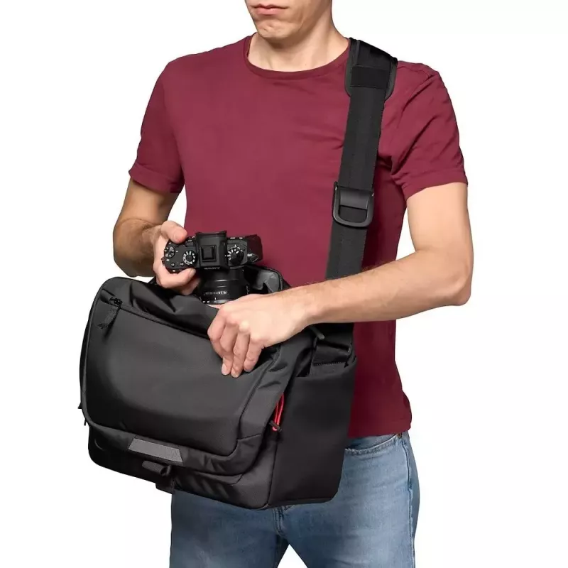 Bolsa messenger Manfrotto MB MA3-M-M preta universal com alça de ombro