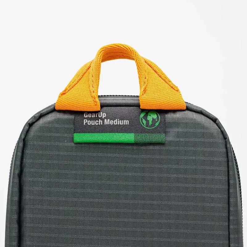Bolsa Lowepro Pouch Medium GearUp GL LP37139-GRL em nylon e poliéster ripstop laranja e cinzenta 280x45x140mm