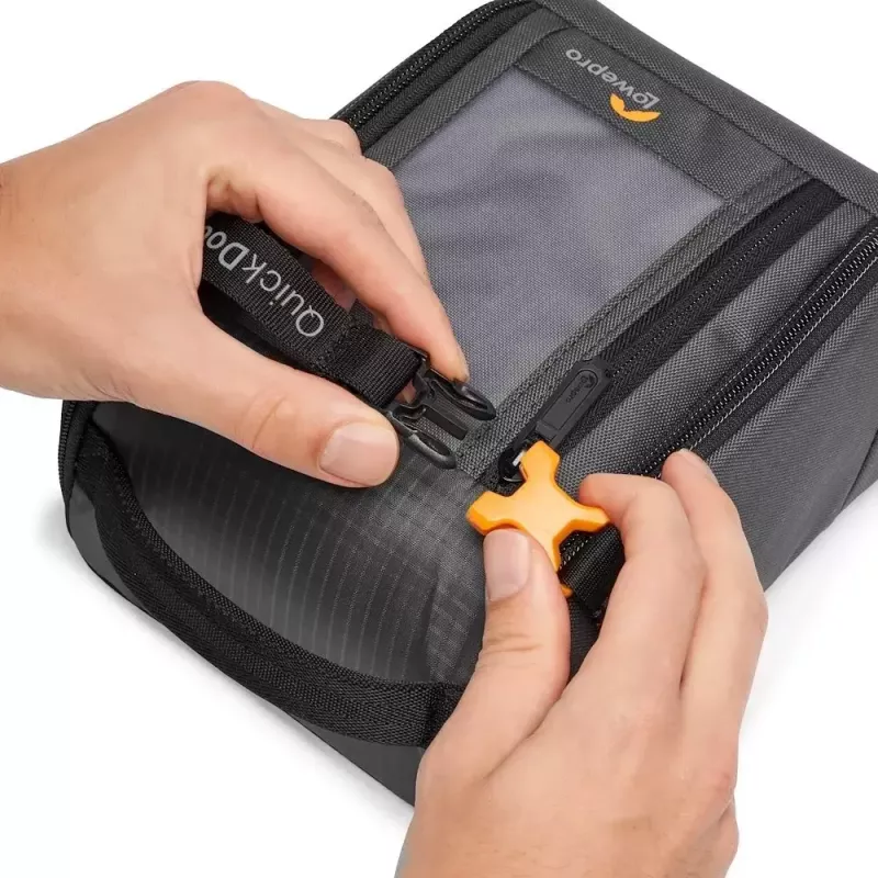 Estojo compacto Lowepro GearUp Creator Box M II preto e cinzento