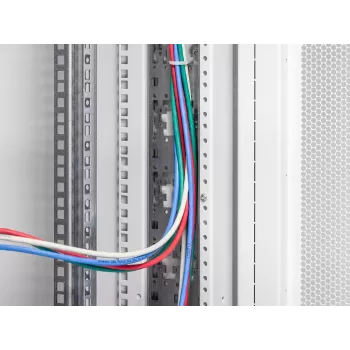 Calha de rack Triton RAX-VP-V42-X2 — acessório de rack metálico 42U
