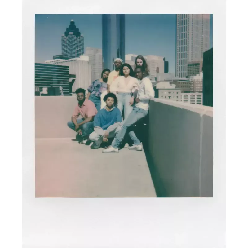 Câmara instantânea POLAROID Now Gen 3 Coral 9156 – câmara instantânea analógica, cor Coral