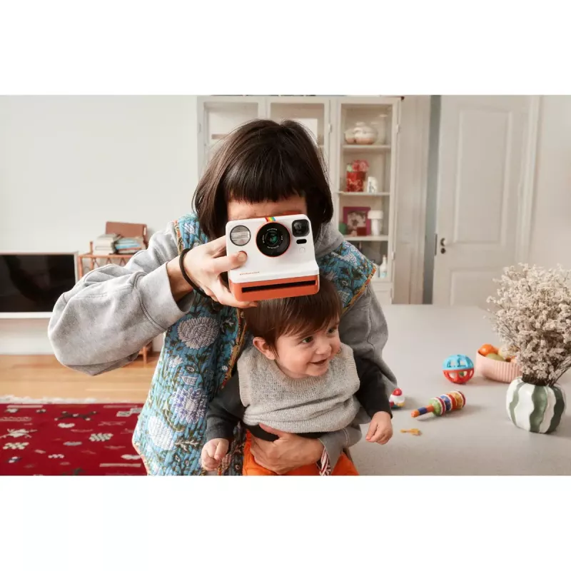 Câmara instantânea POLAROID Now Gen 3 Coral 9156 – câmara instantânea analógica, cor Coral
