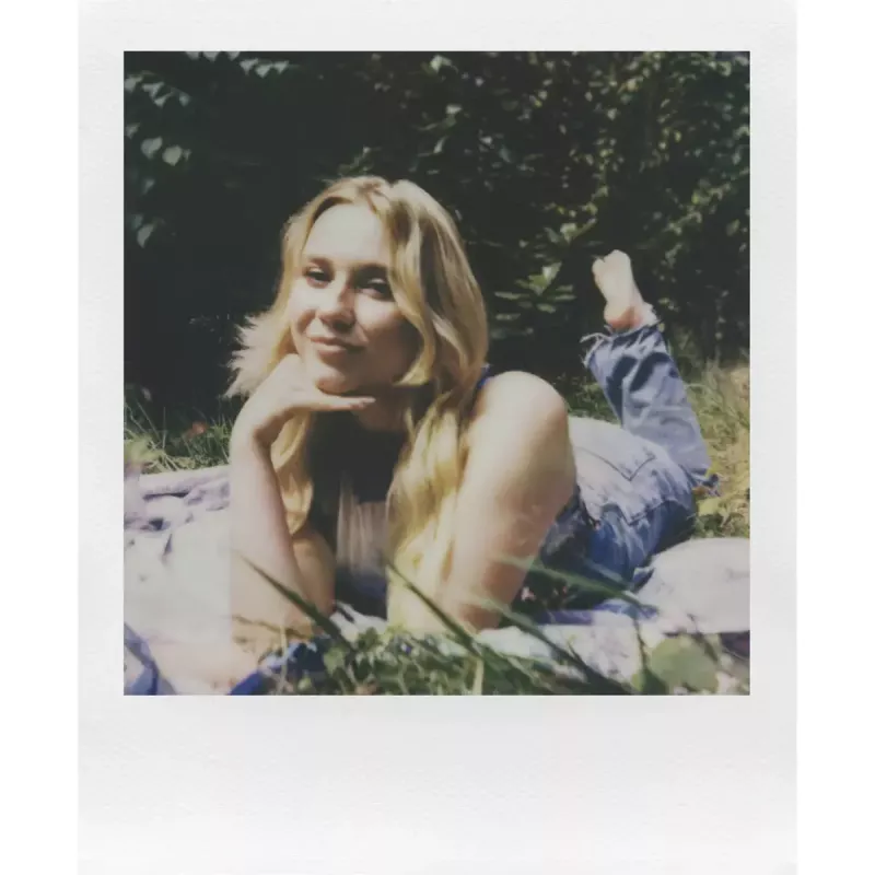 Câmara instantânea POLAROID Now Gen 3 Coral 9156 – câmara instantânea analógica, cor Coral