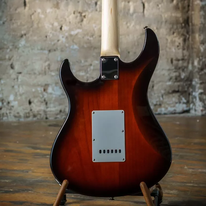 Yamaha Pacifica 112J BL MKII - guitarra elétrica