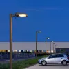 Glovii candeeiro de rua LED solar autónomo com controlo por app, sensor PIR e elevado fluxo luminoso