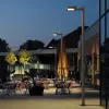 Glovii candeeiro de rua LED solar autónomo com controlo por app, sensor PIR e elevado fluxo luminoso