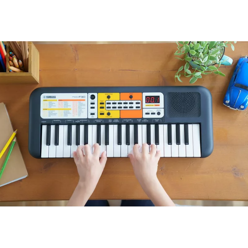 Yamaha PSS-F30 - Teclado