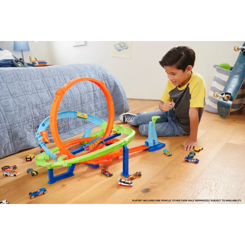 Hot Wheels Action Loop Cyclone Challenge Conjunto de pista com carro de brinquedo à escala 1:64, armazenamento fácil