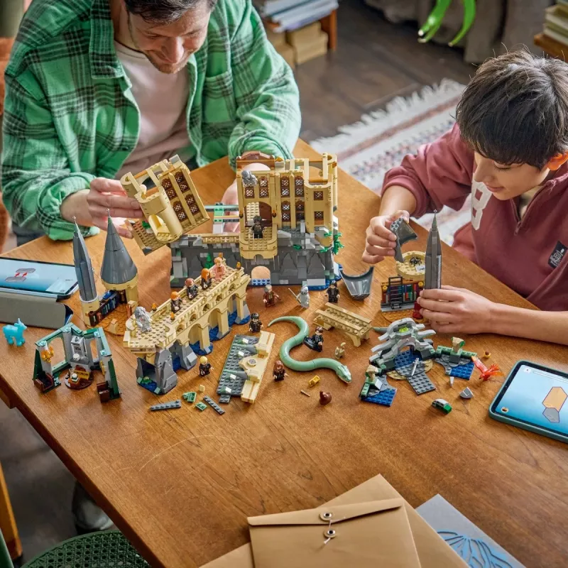 LEGO Harry Potter 76473 Castelo de Hogwarts: Ala Este (2164 peças)
