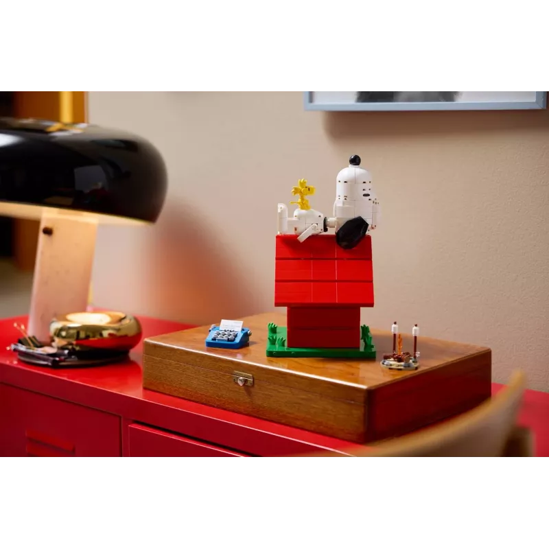 LEGO Ideas 21368 Peanuts Casota do Snoopy conjunto de construção de 1327 peças