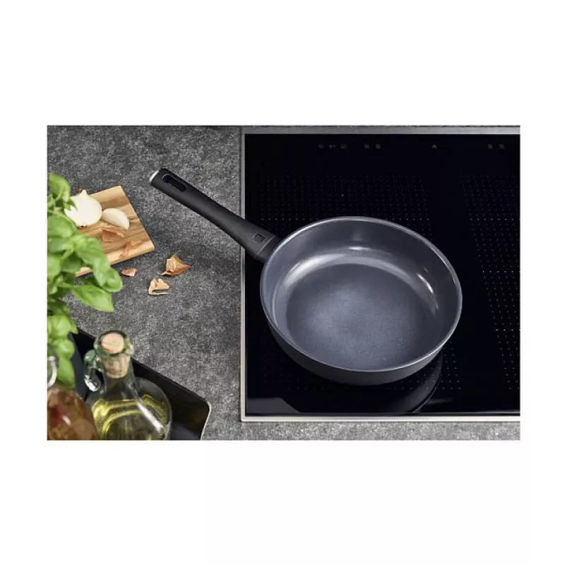 ZWILLING Madura Plus Frigideira salteadora 28 cm, Preto, alumínio forjado, revestimento antiaderente Duraslide Ultra, adequada para indução