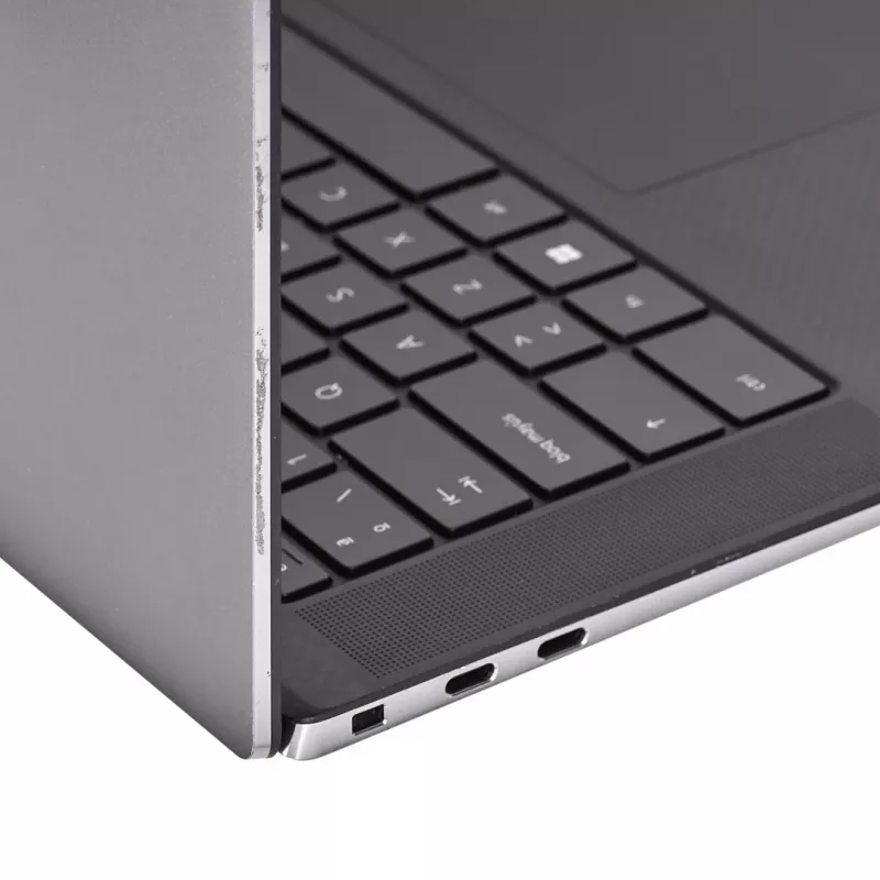 DELL Precision 5560 Estação de trabalho móvel - Intel Core i7-11850H - 16GB DDR4 RAM - 1TB NVMe SSD - 15,6