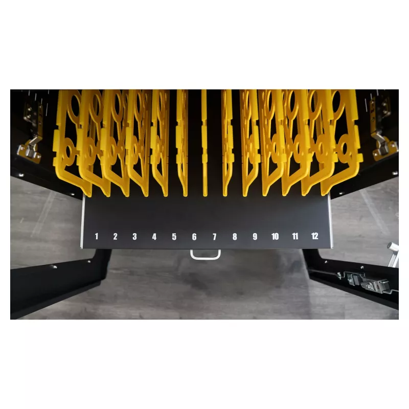 Carrinho de carregamento de portáteis GoodConnections ANTARES PRO N36C para até 15,6 polegadas USB-C 65W Port PD3.0 desinfeção UVC Preto