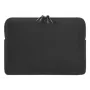 Capa Tucano One para MacBook Neo 13 polegadas preta neoprene com 4 mm de espessura
