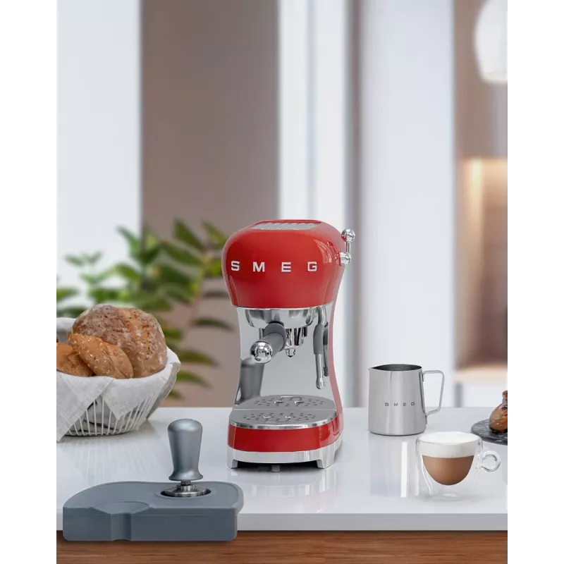 Smeg ECF02RDEU Máquina de café expresso manual 50's Style 1.1 L vermelha