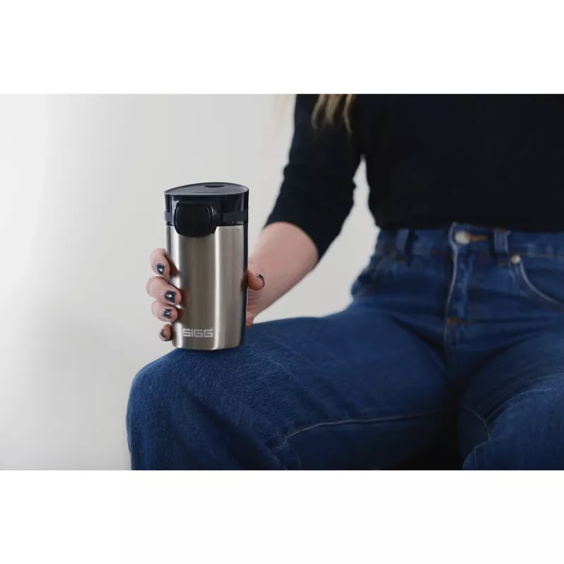 SIGG 8695.50 Garrafa térmica de vácuo Hot & Cold One-Hand Push-Button, 0,27 L, Preto Obsidiana, Aço inoxidável