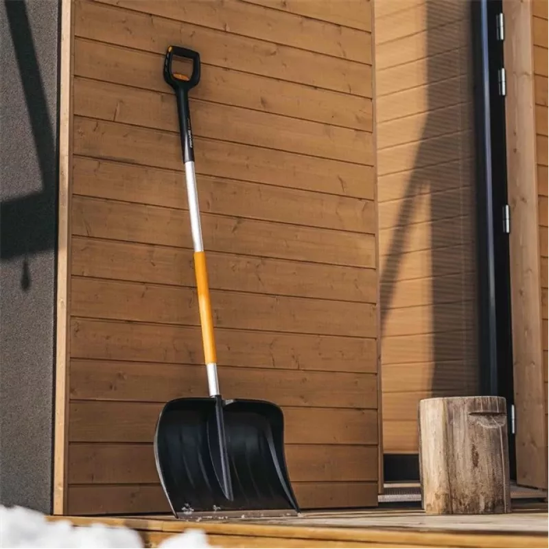 Pá para neve Fiskars 1057189 Metal Preto, Laranja