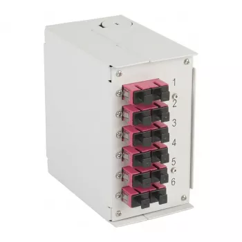 Caixa de fusão EFB-ELEKTRONIK DIN Rail OM4, 12x SC Pigtail, 6x acoplador SC-Duplex, Cinzento claro (BHS70203.12OM4)
