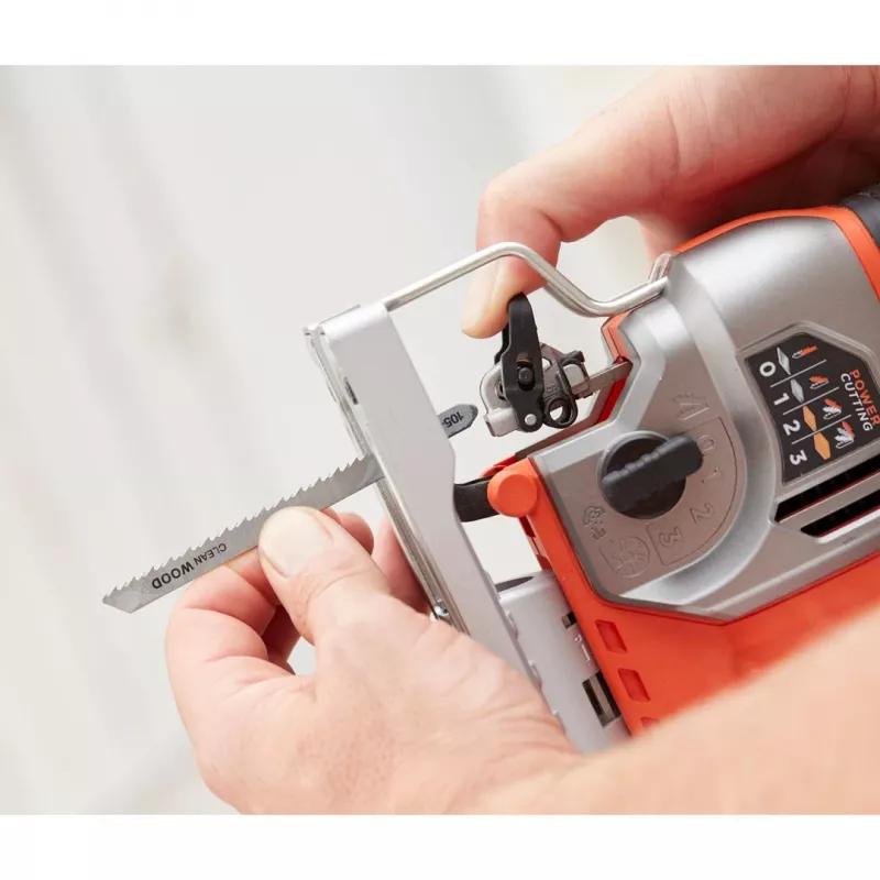 Black & Decker BES610-QS serra tico-tico elétrica 600W com movimento pendular
