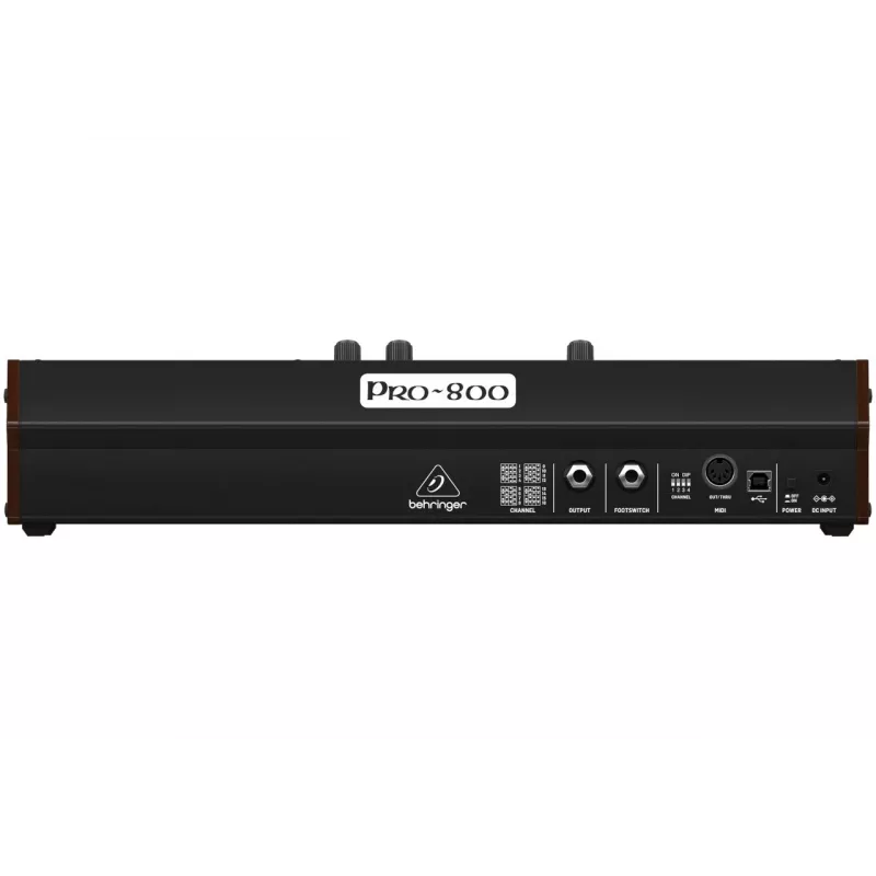 Sintetizador analógico Behringer PRO-800 – módulo de secretária de 8 vozes com 16 VCOs, arpejador e Poly Chain
