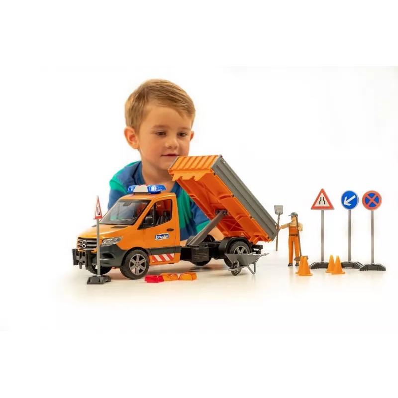 BRUDER MB Sprinter Municipal com Módulo de Luz e Som, Laranja, Escala 1:16