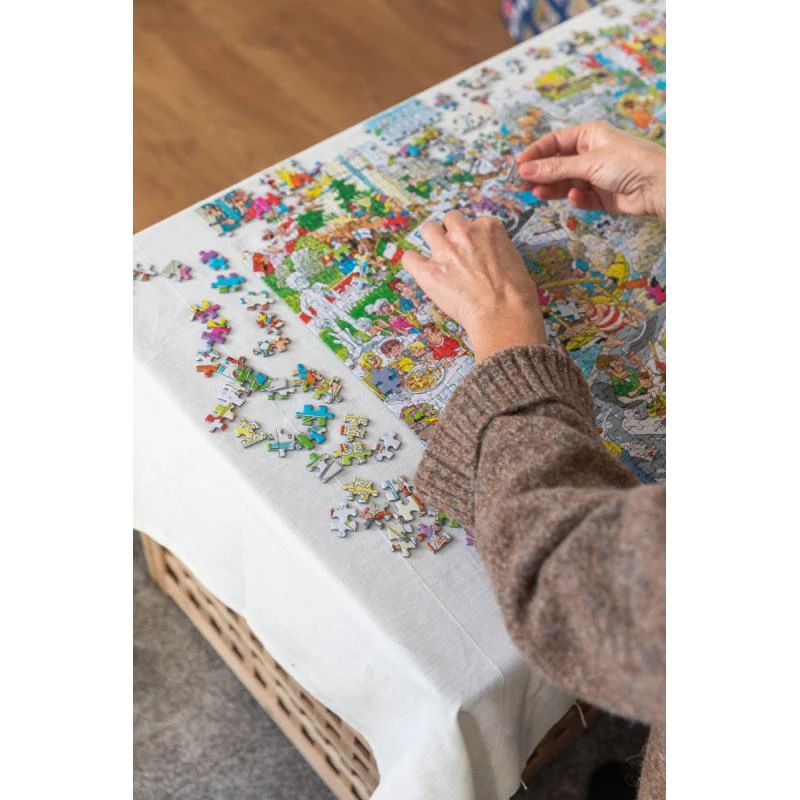 JUMBO SPIELE Jan van Haasteren The Magic Fair Puzzle de 1000 peças