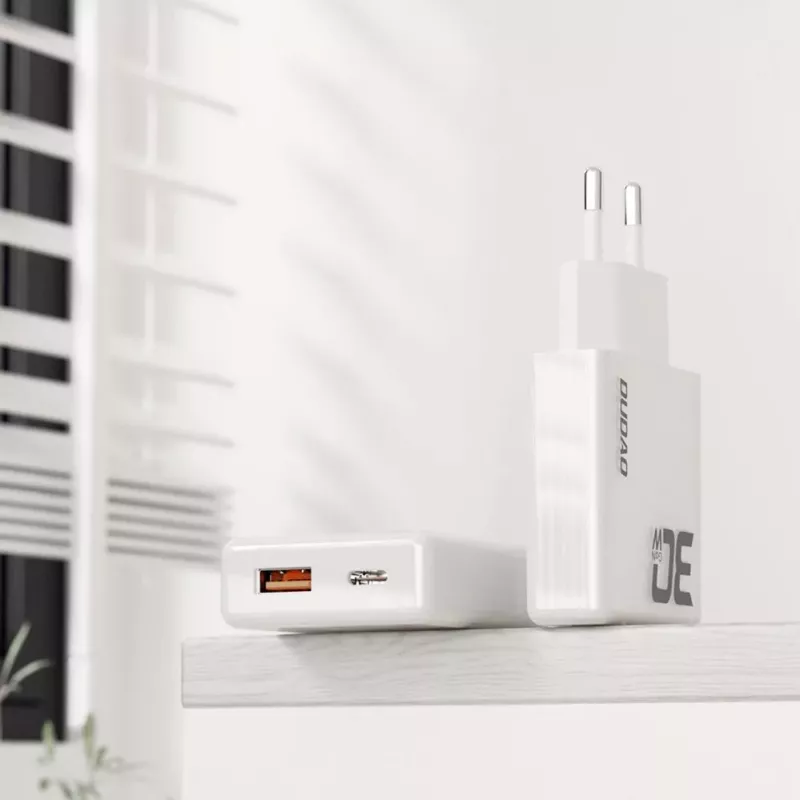 Dudao A30EU Carregador de parede GaN 30W USB-C USB-A com cabo USB-C para USB-C 1m Branco