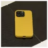 Capa de silicone Premium Soft Touch Evelatus para Apple iPhone 15 Pro dourada