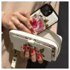 Capa em pele Evelatus para Apple iPhone 14 com design de fecho flor branca