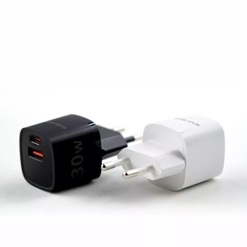 Evelatus Carregador EU 30W Max USB-A e USB-C branco