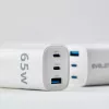 Evelatus Carregador rápido 65W Max UK USB-C1/USB-C1/USB-A branco