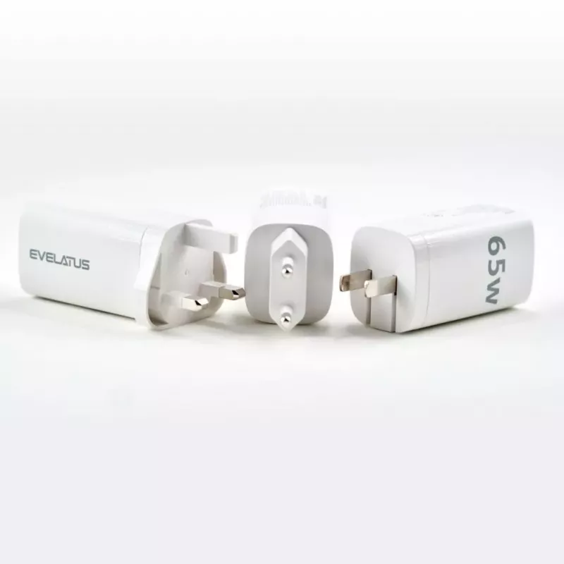 Evelatus Carregador rápido 65W Max UK USB-C1/USB-C1/USB-A branco
