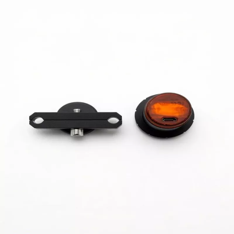 iLike Smart USB luz traseira de bicicleta recarregável com sensor de travagem, 7 modos de iluminação, IPX5 à prova de água, luz traseira de bicicleta em alumínio, suporte para espigão de selim