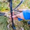 Forever Outdoor Bikes descanso para bicicleta - descanso lateral de liga de alumínio para bicicletas de 24-29 polegadas, preto