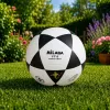 LEAN TOYS Bola de futebol de treino para relvado preto-branco Milasa 22cm tamanho 5