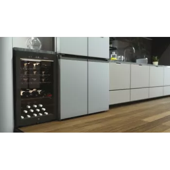 Haier HWS49GAE Wine Bank 50 Série 3 Garrafeira com compressor de instalação livre preto 49 garrafas