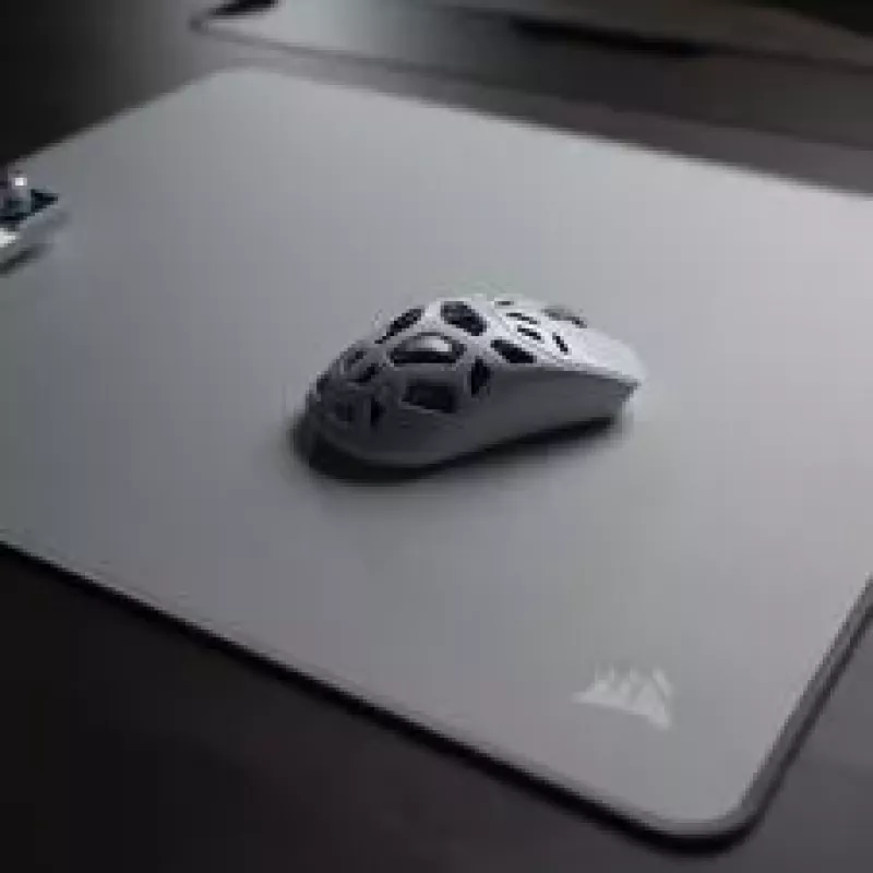 Tapete de rato gaming CORSAIR MM, superfície de tecido, bordos anti-desfiamento - cinzento, L