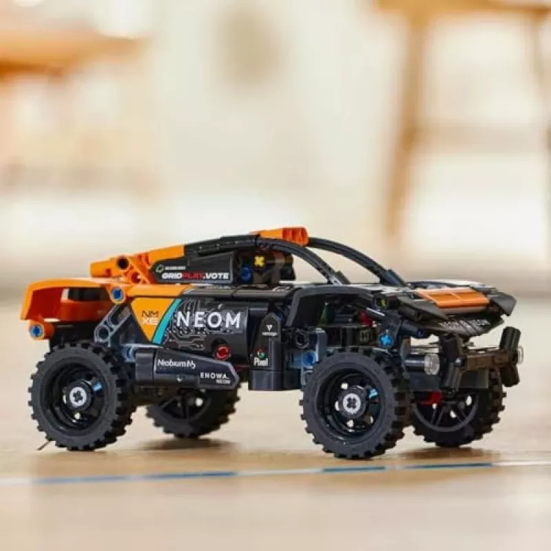 LEGO TECHNIC 42166 NEOM MCLAREN EXTREME E TEAM