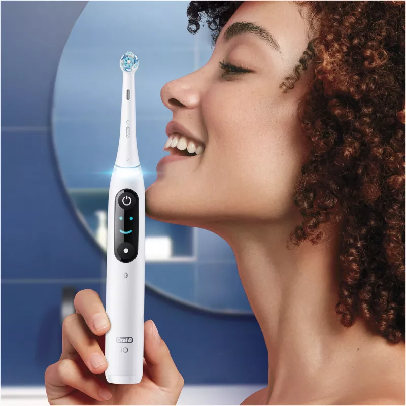 Escova de dentes elétrica Oral-B iO 9N para adultos branca