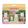 EPOCH Sylvanian Families família de gatos Milk - 4 figuras colecionáveis (pai Cyrus, mãe Stella, filho Freddie, filha Millie) para crianças a partir dos 3 anos