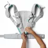 B-KIDS Infantino porta-bebés 4-in-1 convertível, cinzento, 3,6–14,5 kg, certificado JPMA, com babador Wonder Cover™ removível